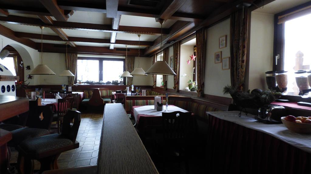 Hotel Dorfgasthof Schloesslstube Stuhlfelden Ngoại thất bức ảnh