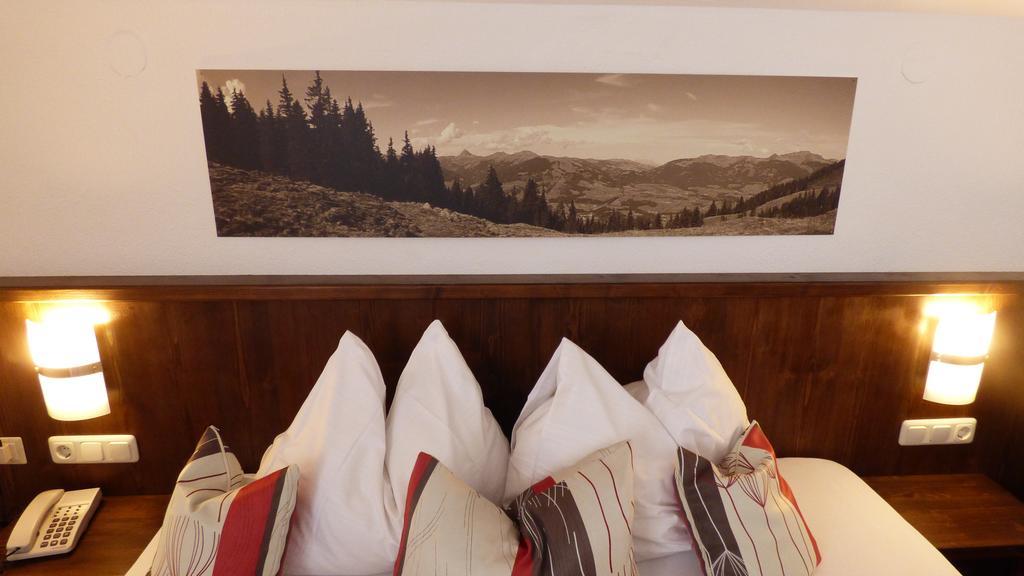 Hotel Dorfgasthof Schloesslstube Stuhlfelden Ngoại thất bức ảnh